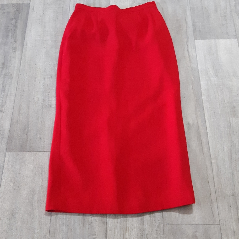 Womens Long Red Skirt Suit Sz 4p Petite Professional Career Mom b13 Basic Solid